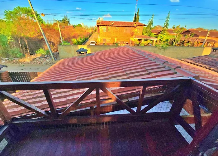Chale Aconchegante Com Vista Para Piscina